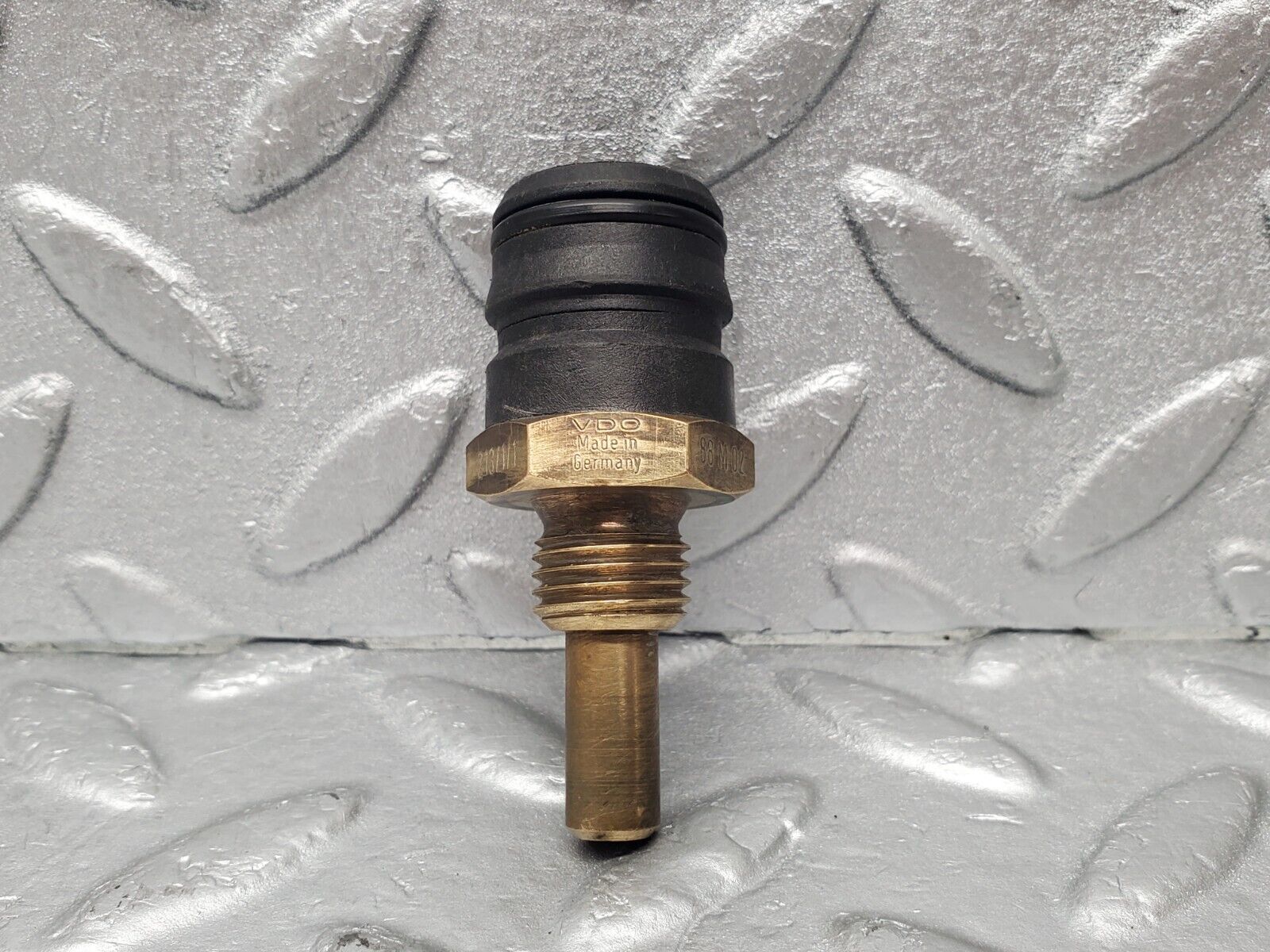 46045 Mercedes-Benz W126 420SE Coolant Temperature Sensor VDO 0085423217