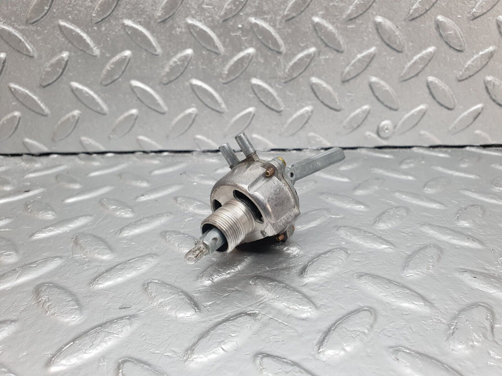 42900 Mercedes-Benz W201 190 2.0L Heater Control Switch