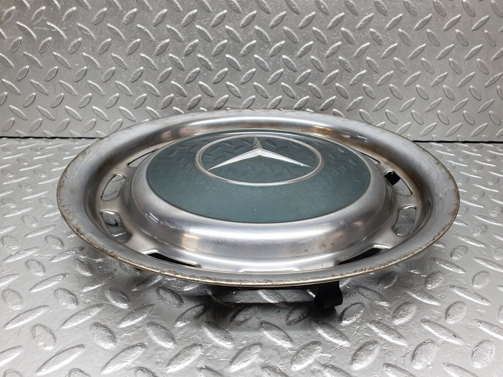 44164 Mercedes-Benz C123 230CE Coupe Wheel Hub Cap 14''