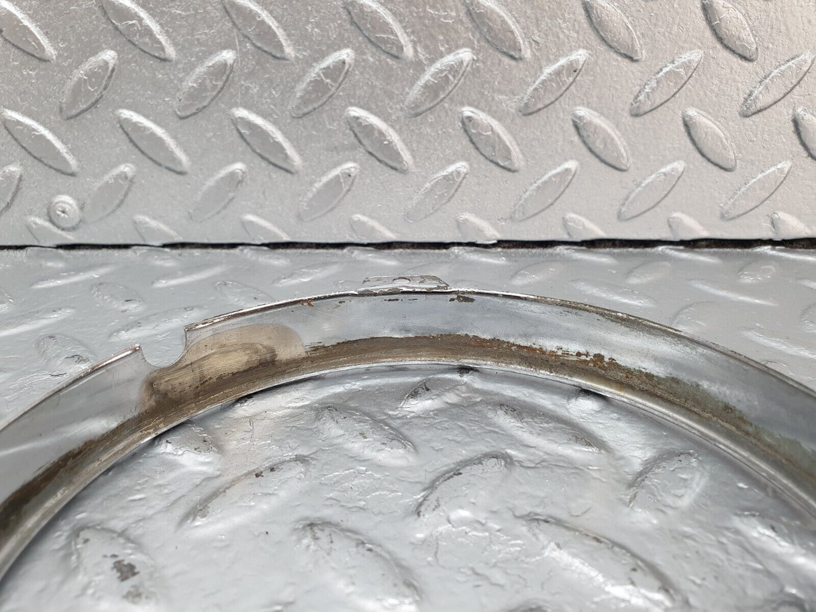 43275 Mercedes-Benz W108 280SE Headlight Chrome Frame