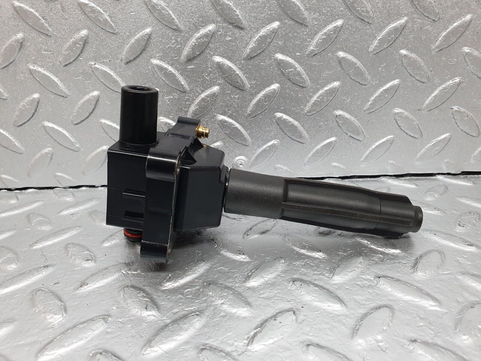 41915 Mercedes-Benz W202 C200 Ignition Coil 319089447