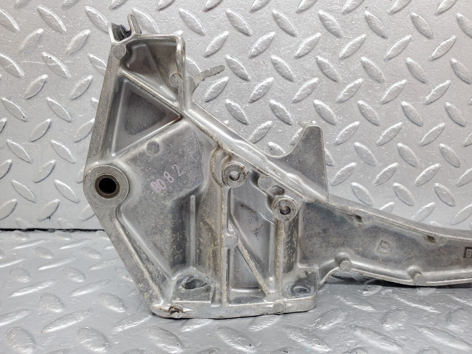 45579 Mercedes-Benz W126 420SE Brake Pedal Bracket 1262902419