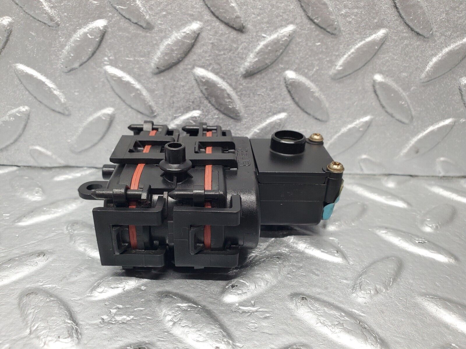 46995 Mercedes-Benz R129 320SL Coupe Heater Box Vacuum Actuator