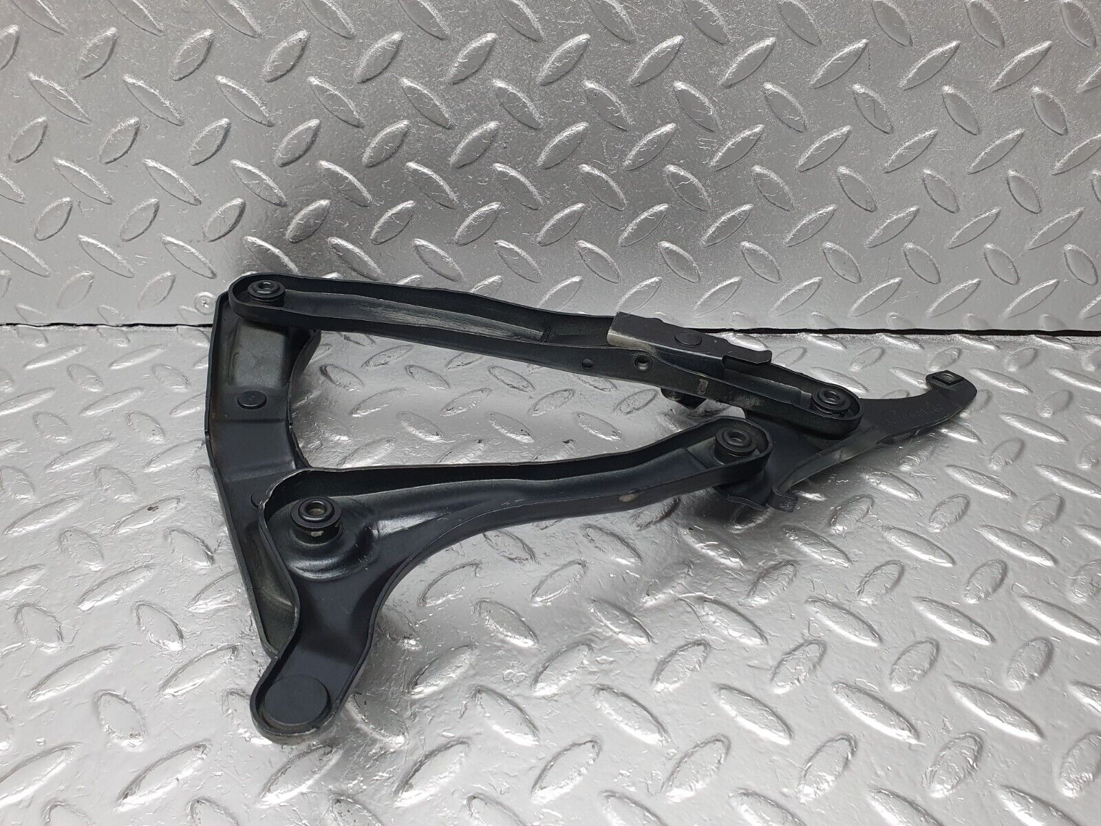 41873 Mercedes-Benz W202 C200 Bonnet Hinge Right Side 2028800228