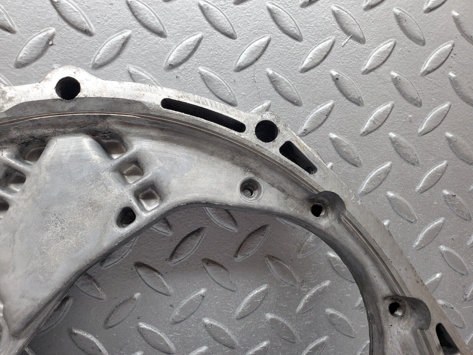 45452 Mercedes-Benz 280E M110.988 Gearbox Flange 1100111545