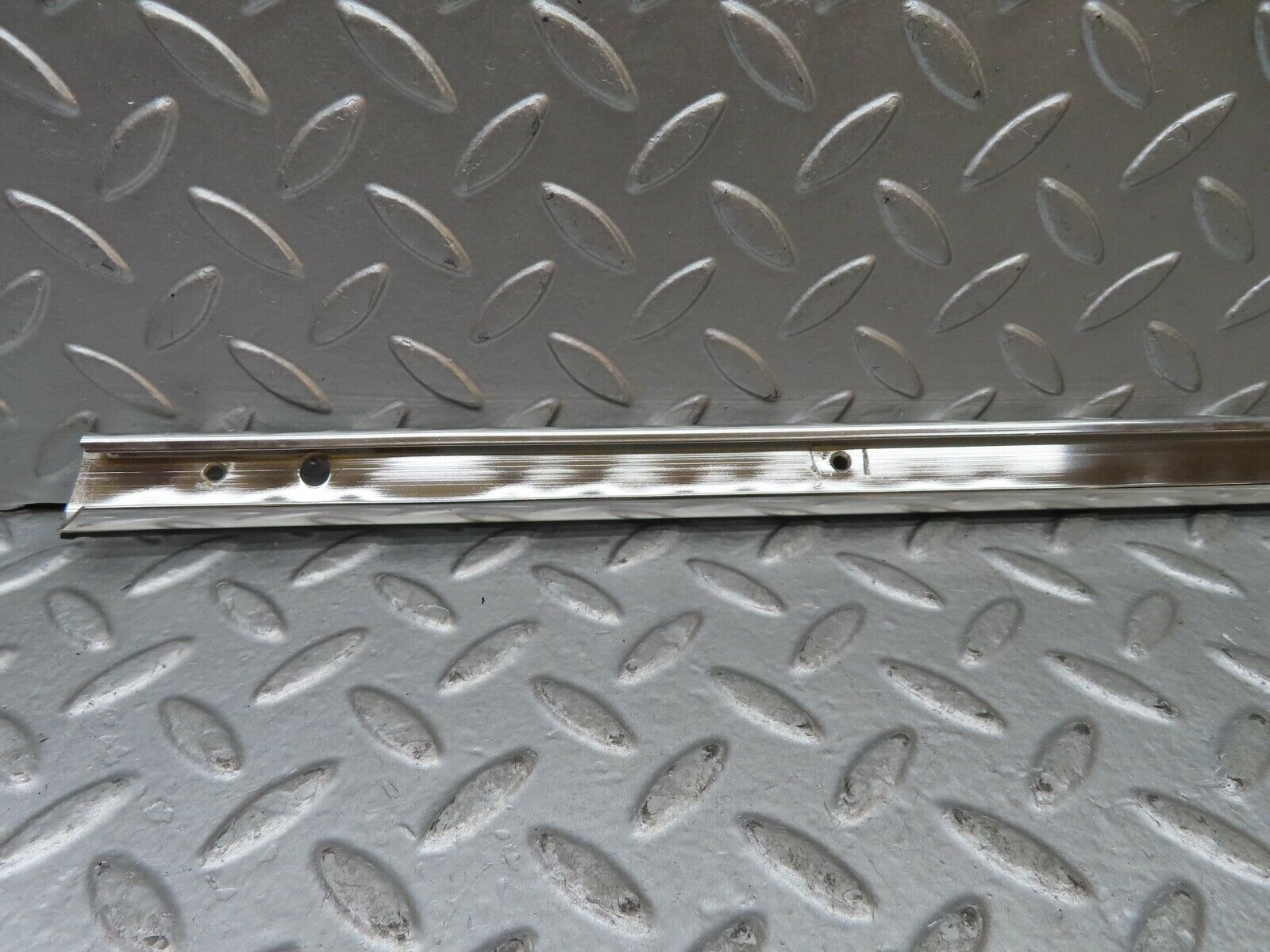 20571 Mercedes-Benz R107 450SL Roof Chrome Trim Left Side