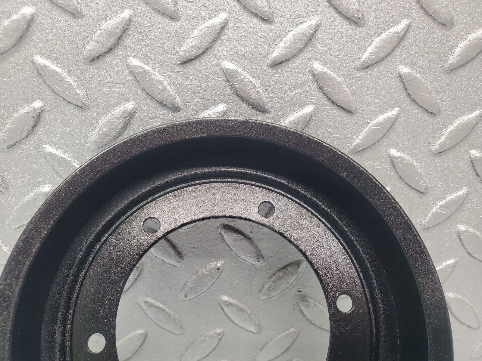 46175 Mercedes-Benz W124 280E Crankshaft Pulley