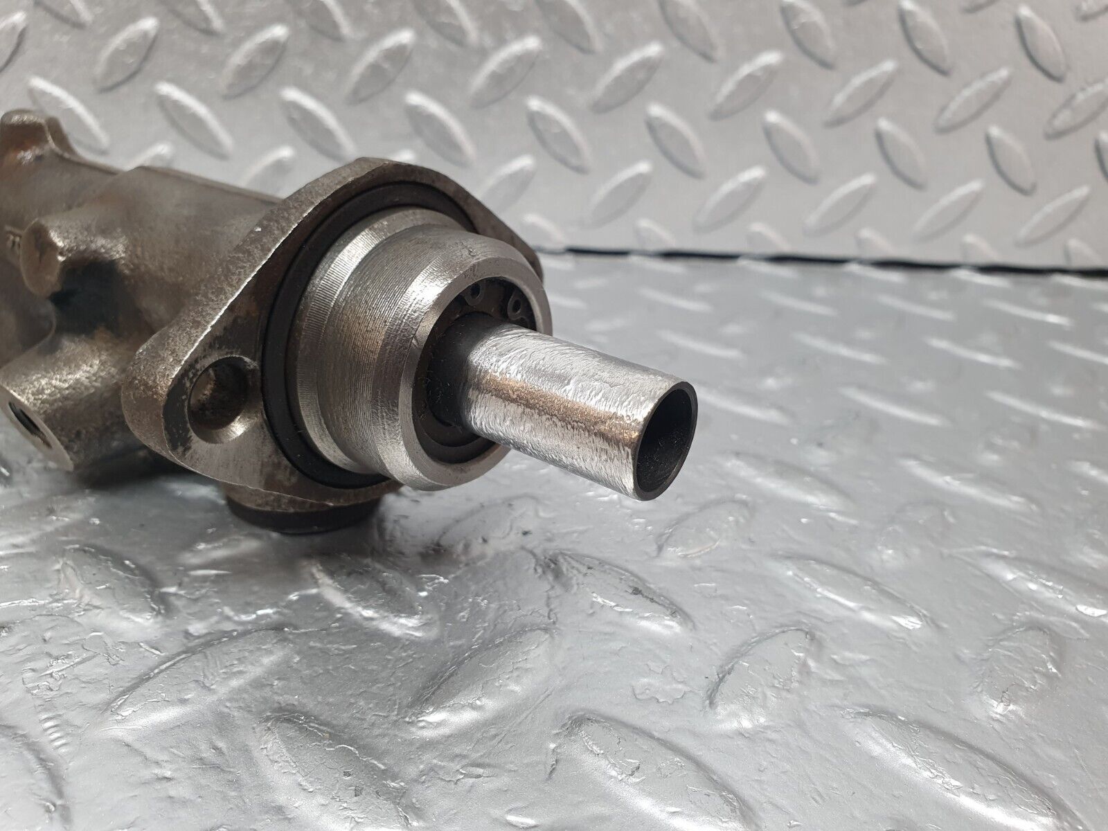 43690 Mercedes-Benz C126 380SEC Coupe Brake Master Cylinder ATE