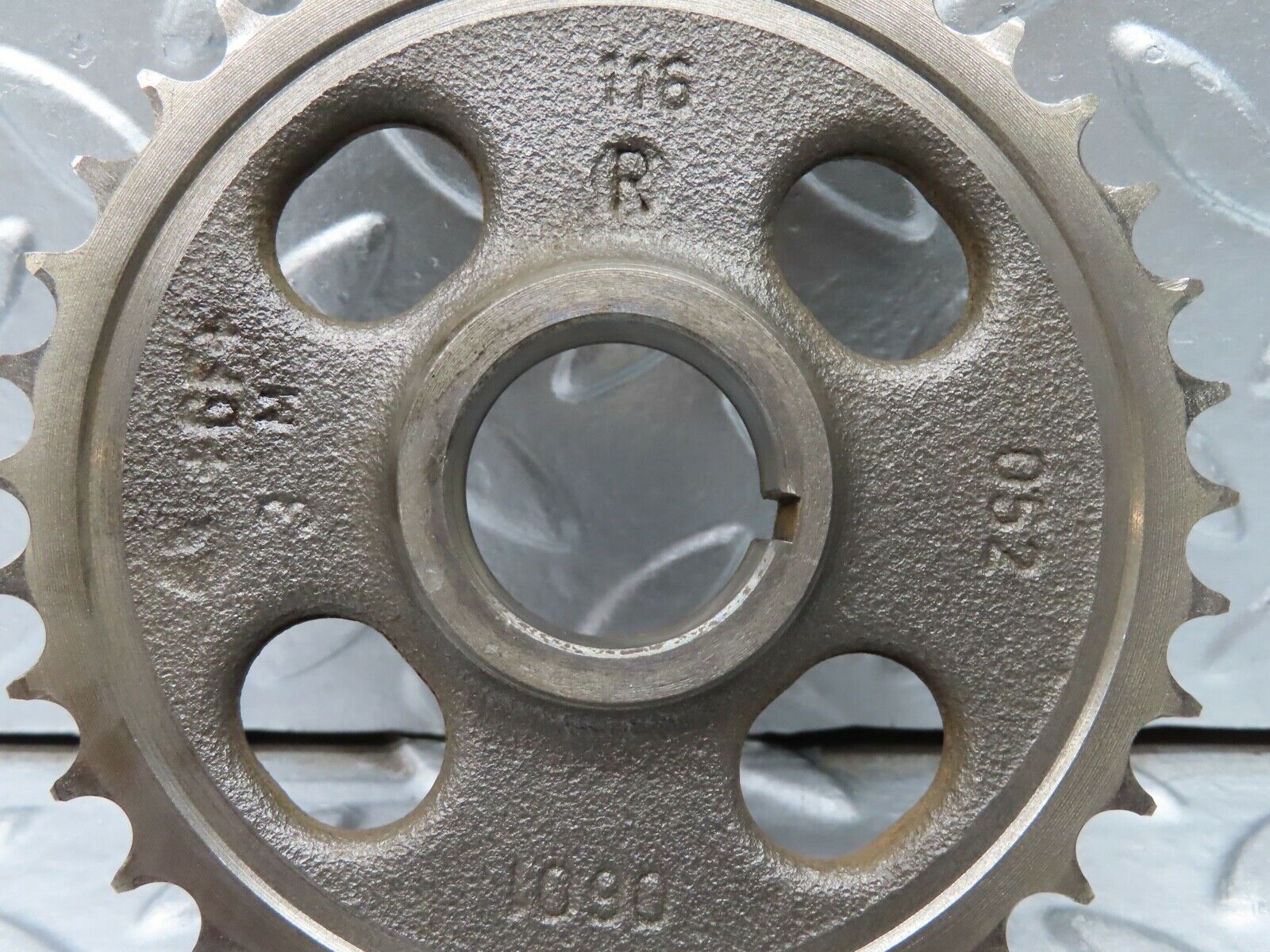 20626 Mercedes-Benz R107 450SL Camshaft Timing Gear 1160520601