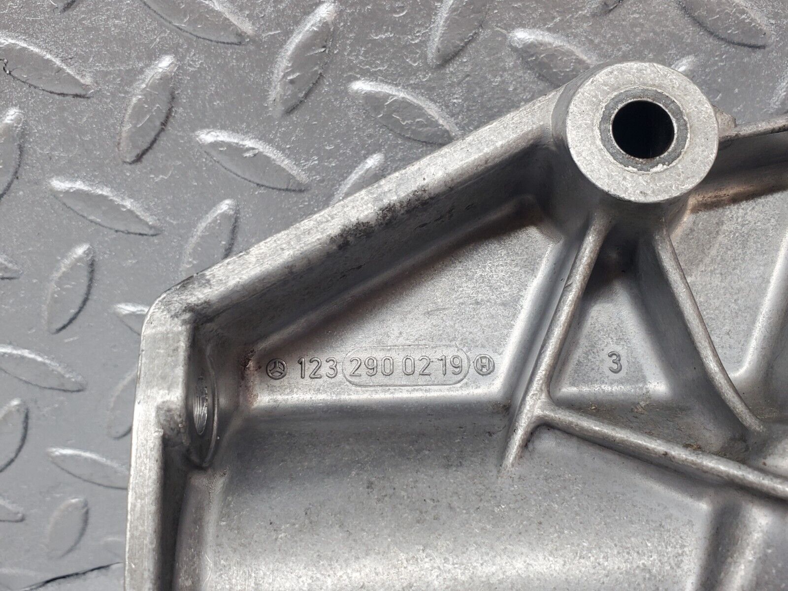 44286 Mercedes-Benz W123 280E Brake Pedal Bracket 1232900219