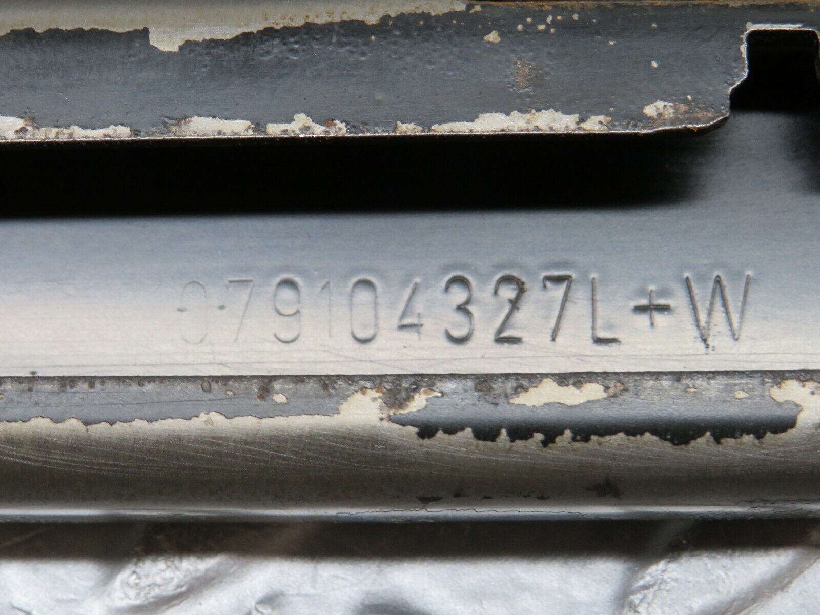 35627 Mercedes-Benz R107 280SL Front Seat Rail Pair 1079104127 1079104327