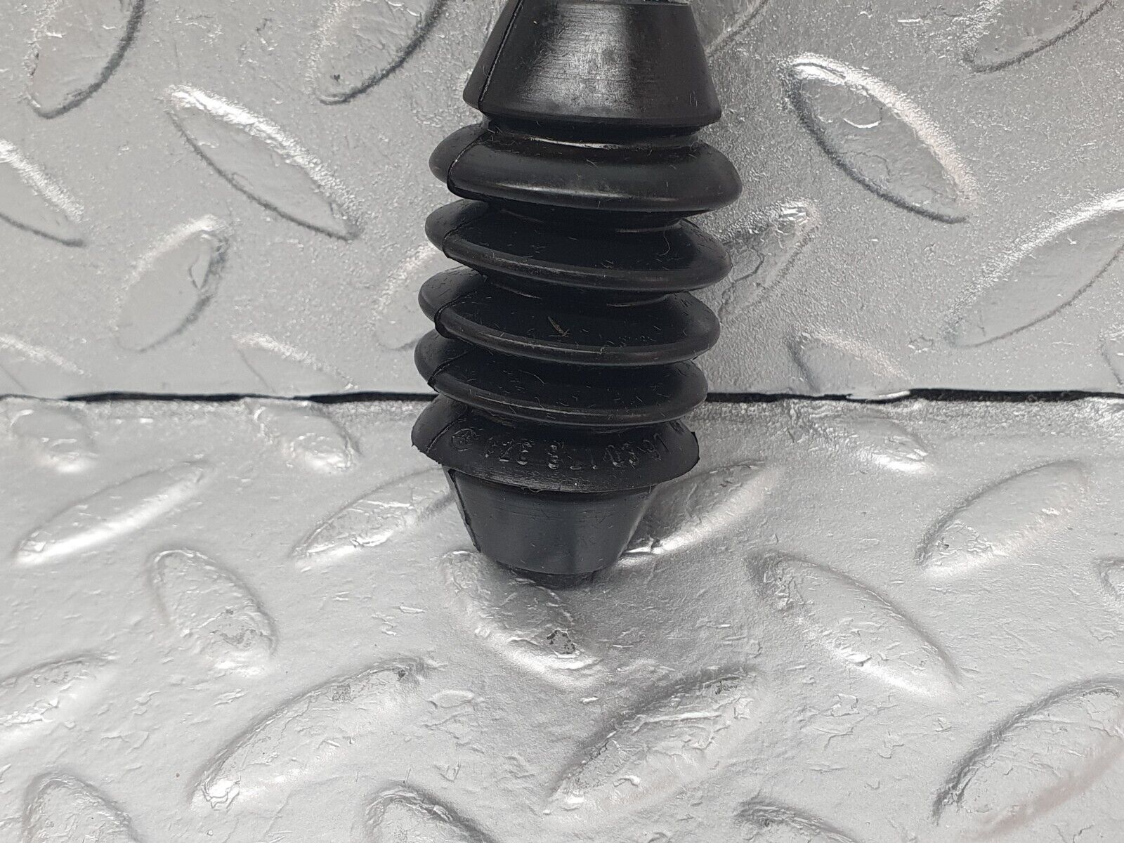 43417 Mercedes-Benz C126 380SEC Coupe Door Wire Protector Rubber 1268210397