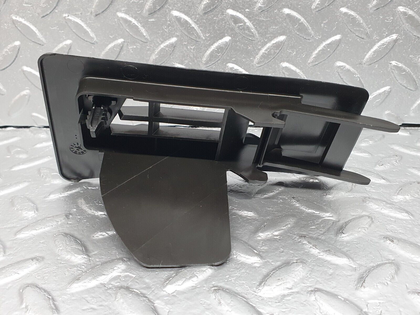 41877 Mercedes-Benz W202 C200 Under Dash Air Vent Pair 2108300366 2108300466