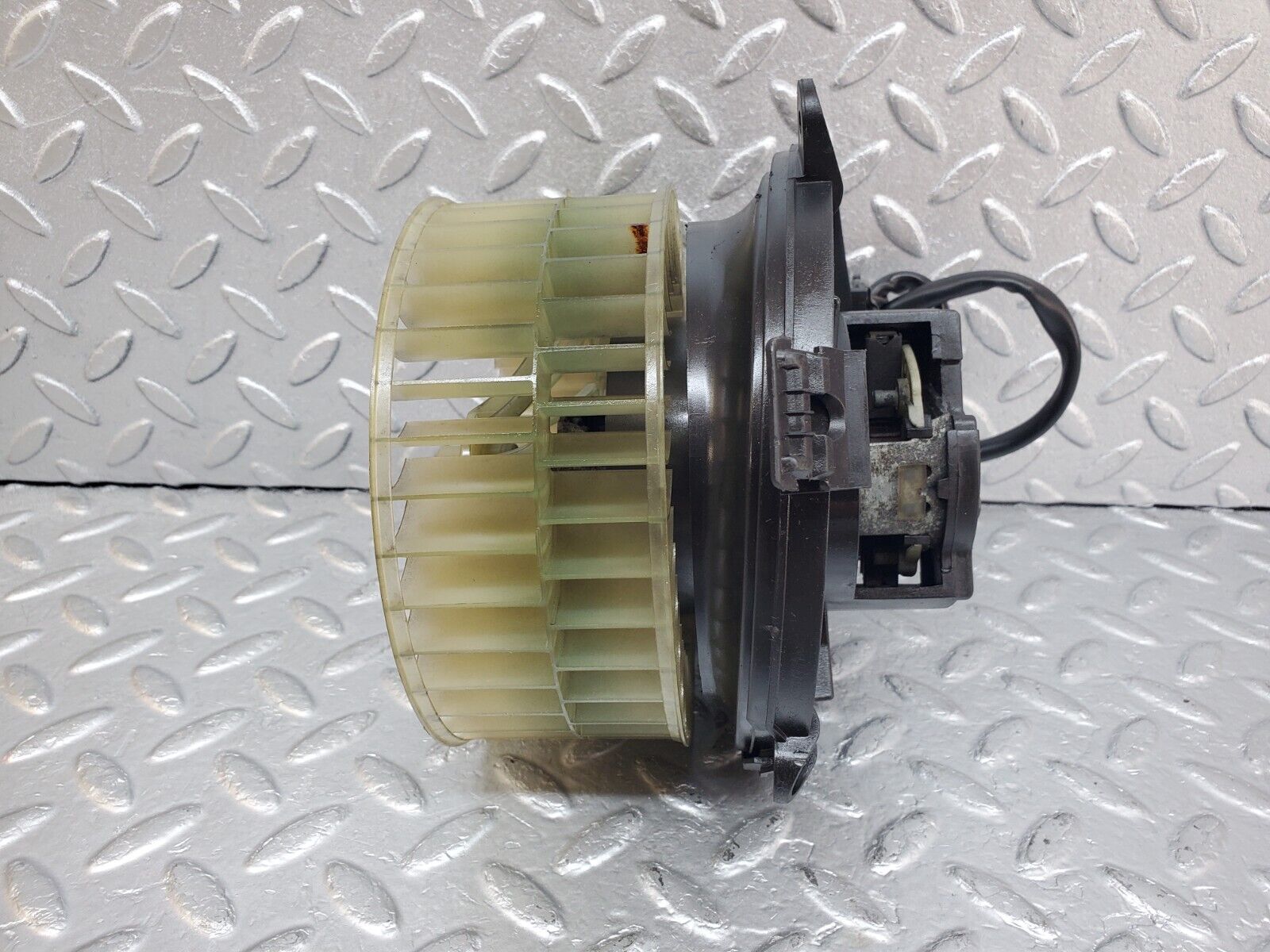 44770 Mercedes-Benz W124 220E Heater Blower Motor 0085450828 1149970581