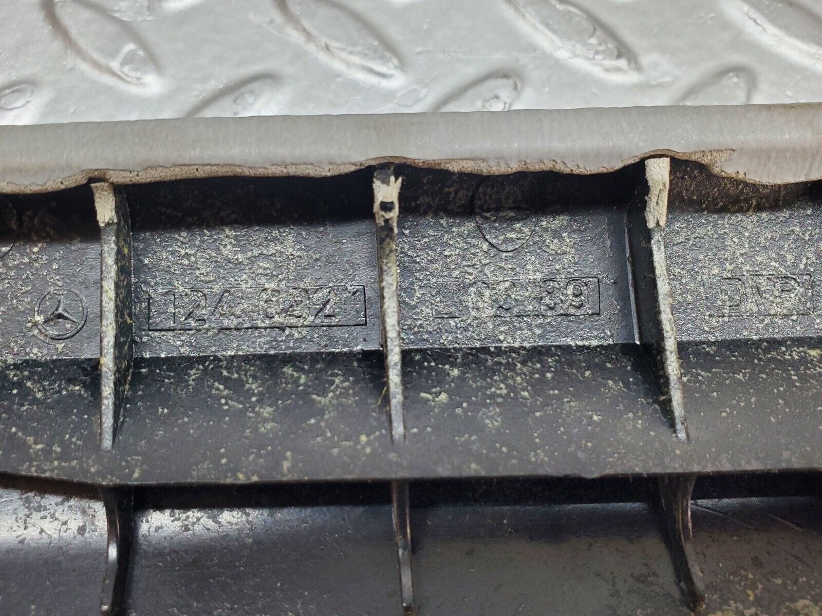 44677 Mercedes-Benz W124 220E A Pillar Cover Left Side Grey 1246920389