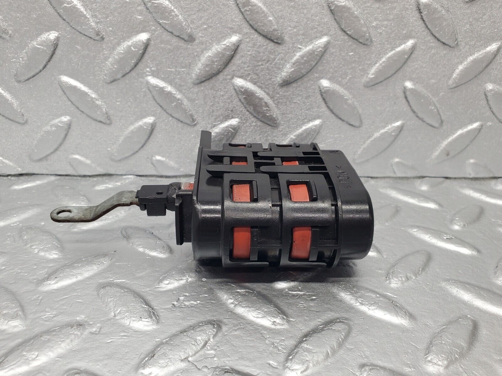 46942 Mercedes-Benz R129 320SL Coupe Heater Box Vacuum Actuator