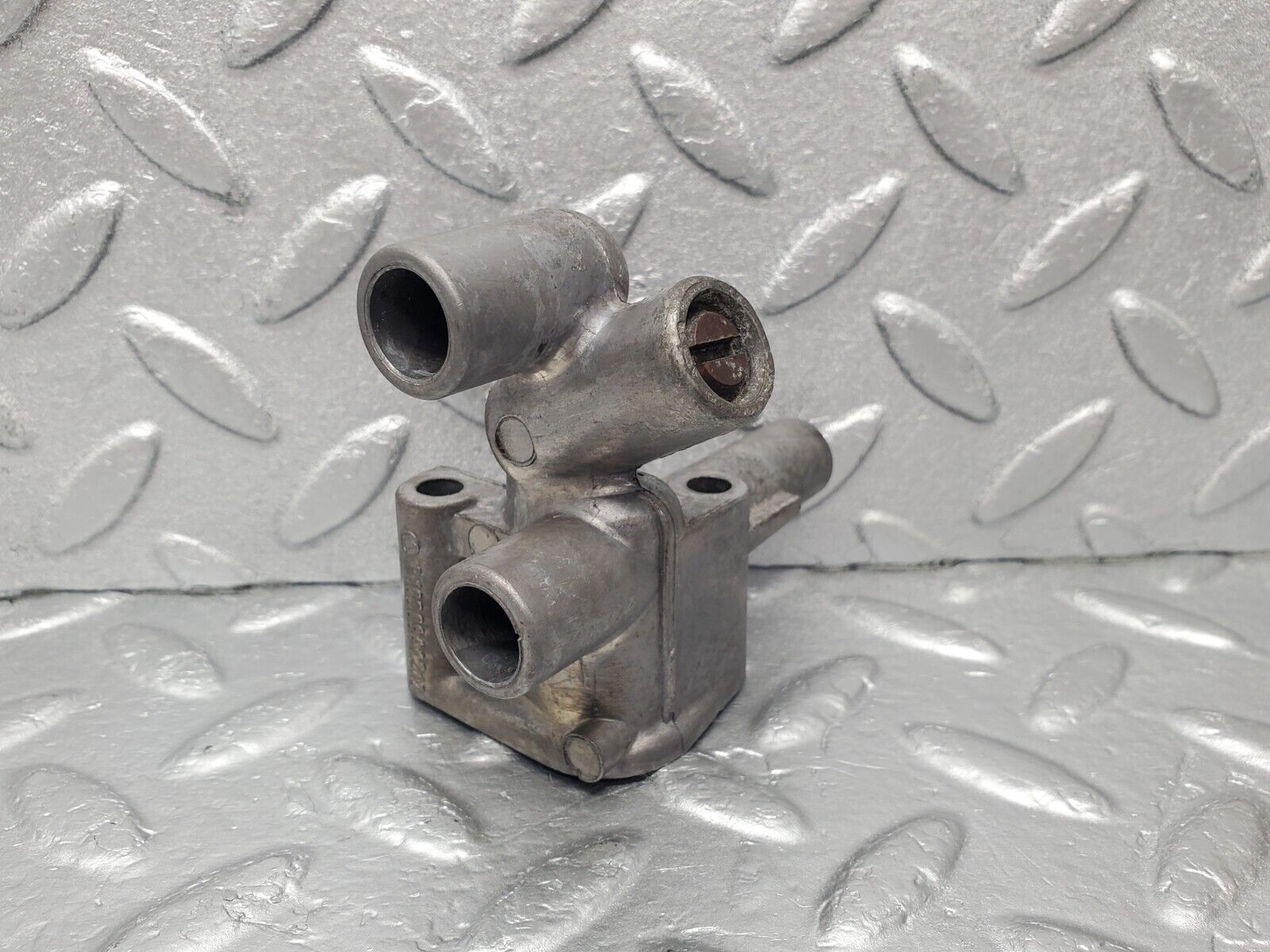 46323 Mercedes-Benz W123 230E Idle Control Valve 1020941212