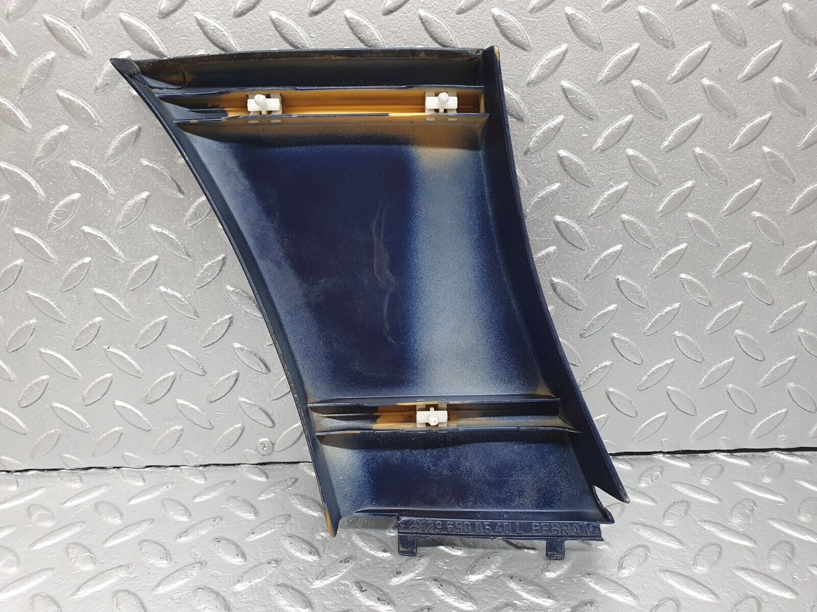 42292 Mercedes-Benz R129 320SL Coupe Rear Left Lower Moulding Trim 1296900540