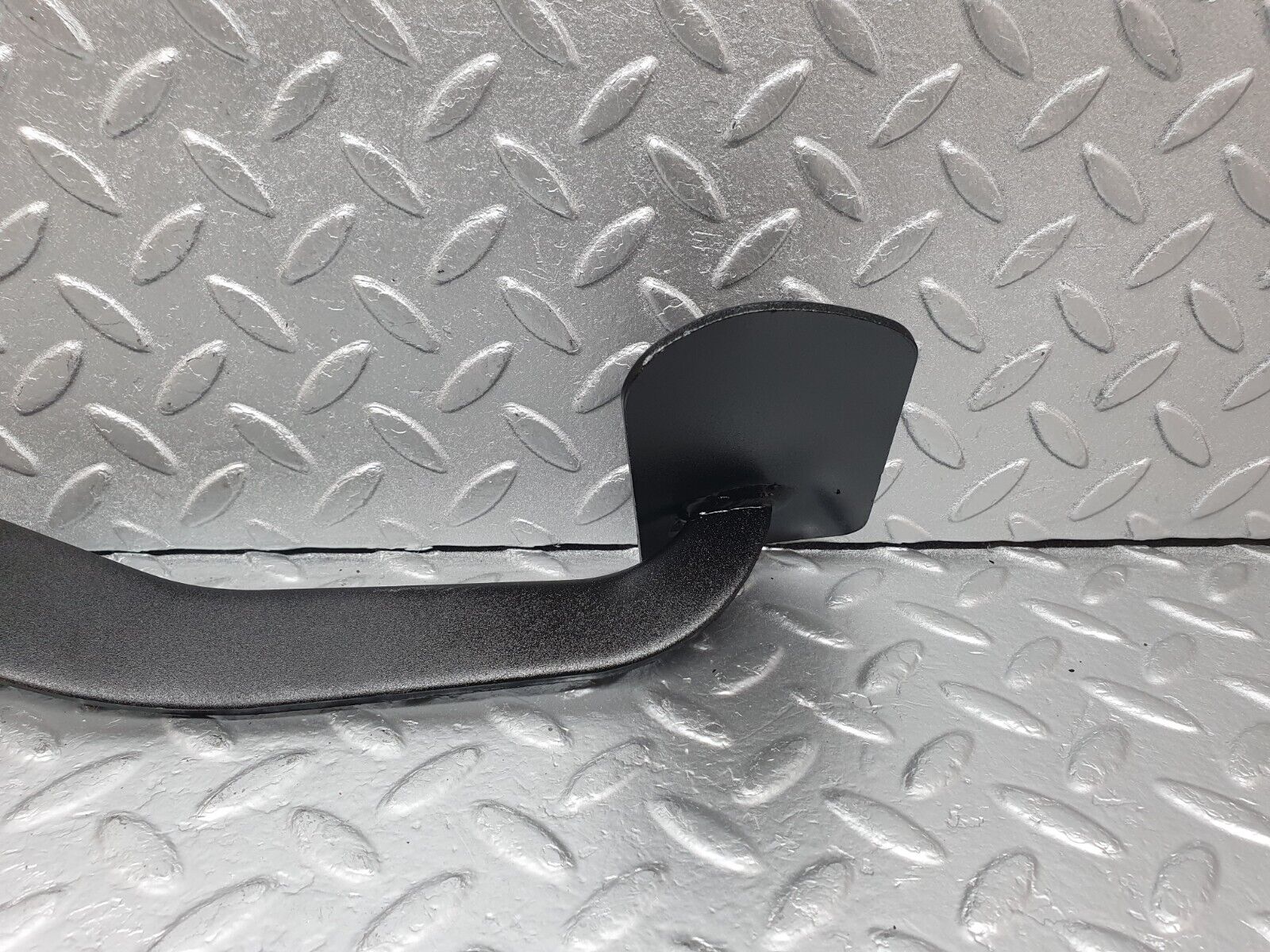 43596 Mercedes-Benz C126 380SEC Coupe Brake Pedal