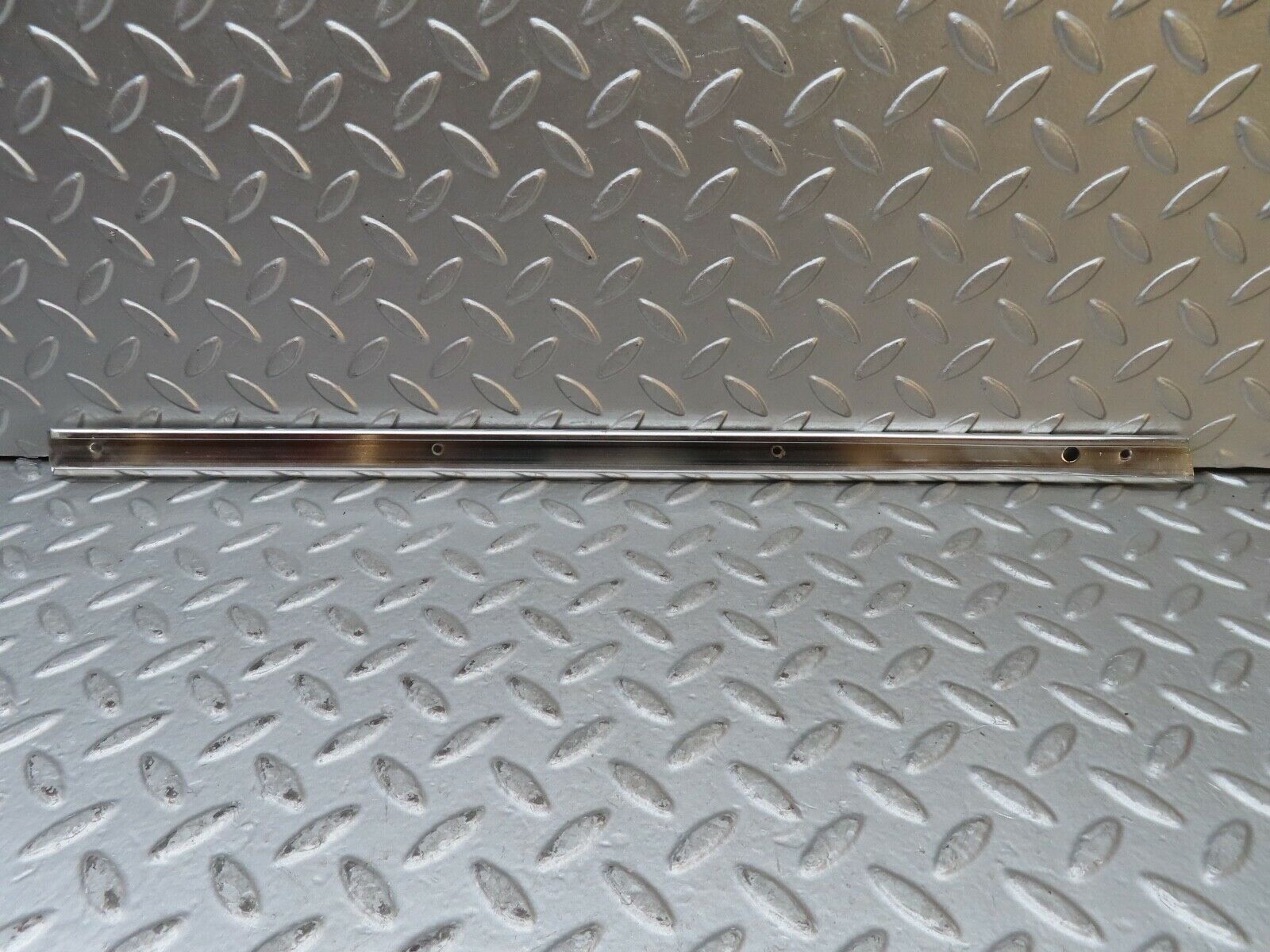 20570 Mercedes-Benz R107 450SL Roof Chrome Trim Right Side