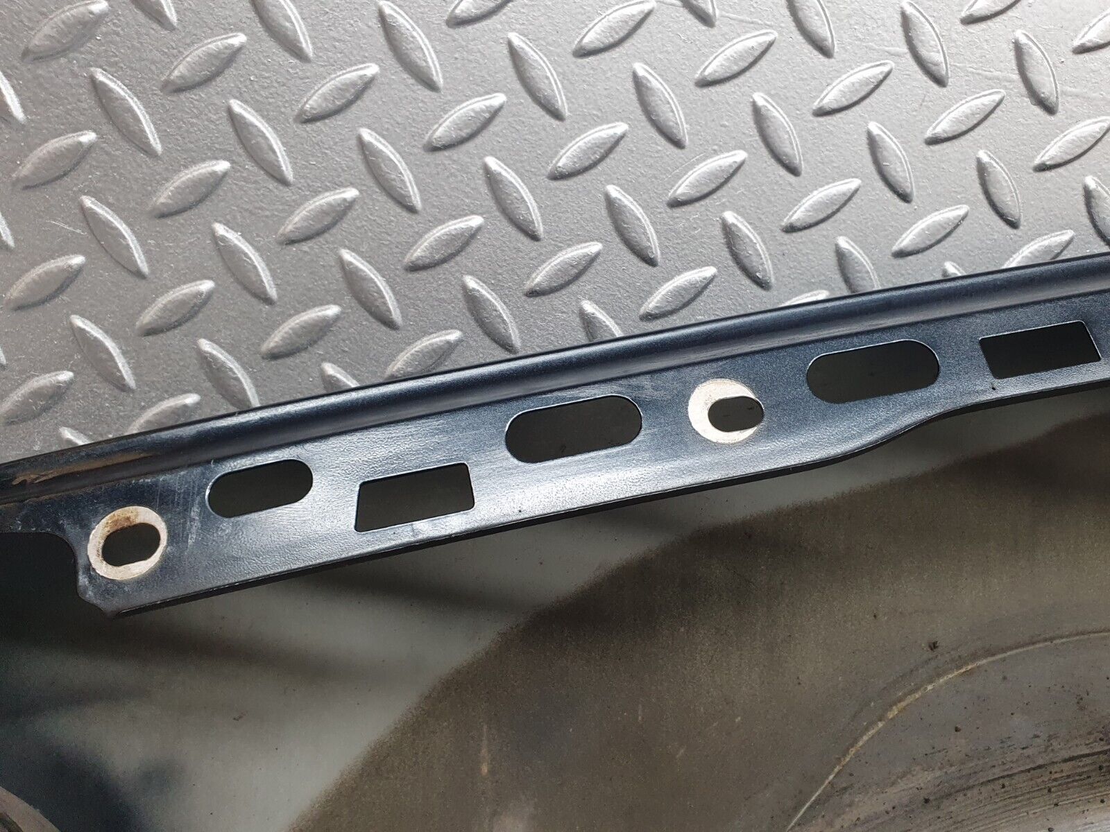 41818 Mercedes-Benz W202 C200 Front Right Fender Wing