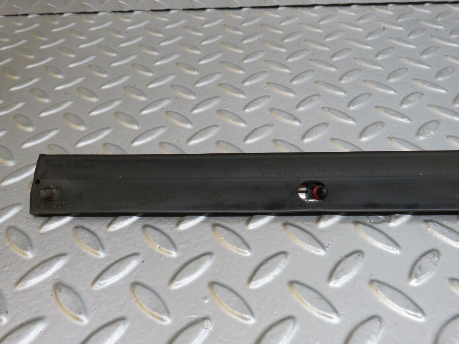 35367 Mercedes-Benz R107 280SL Right Door Centre Moulding Trim