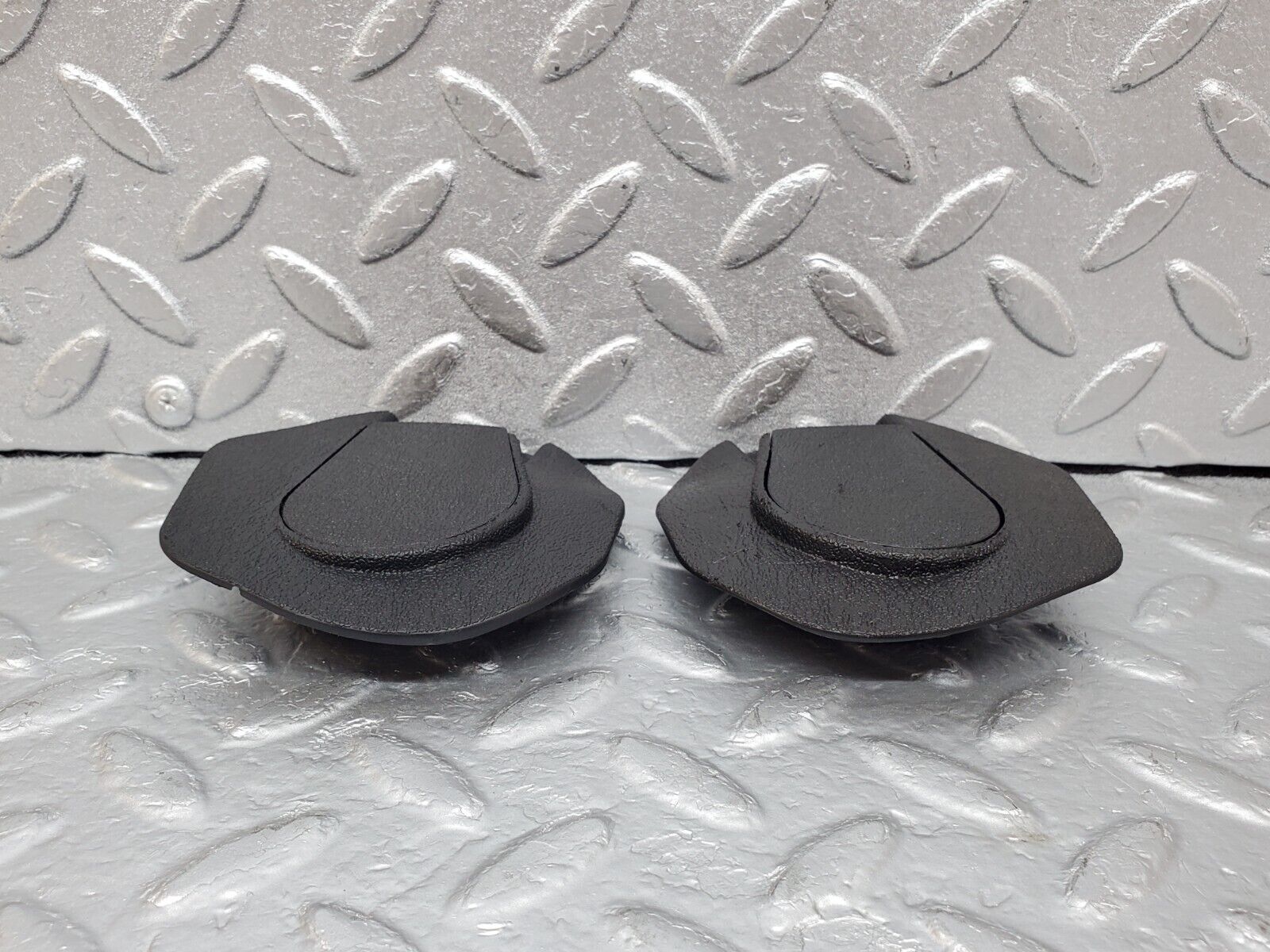 44463 Mercedes-Benz W123 280E Seat Belt Runner Cover Trim 2x Black 1239192520 1239192920 1239192620 1239193020