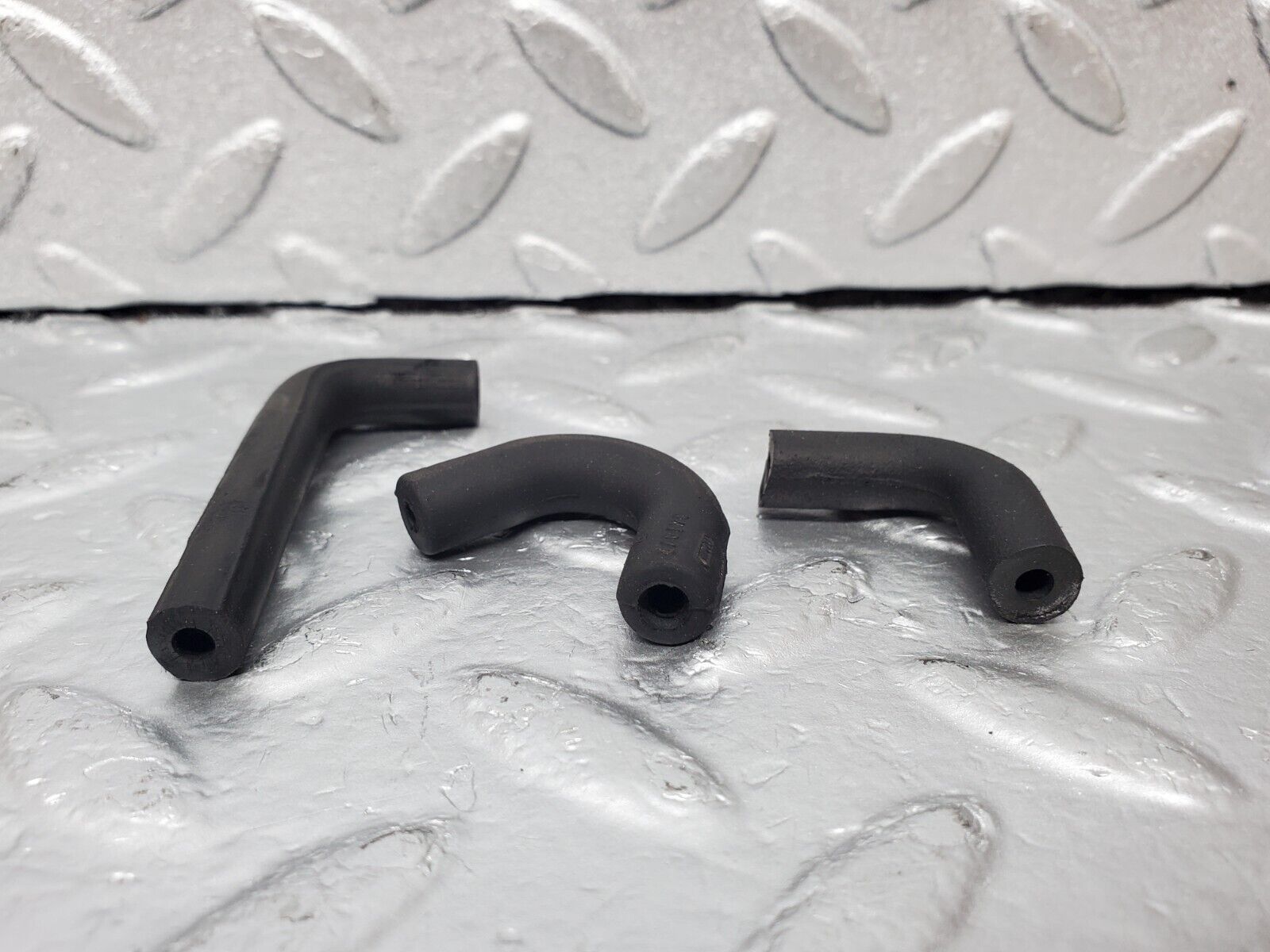 45450 Mercedes-Benz 280E M110.988 Vacuum Distributor Pipe Hose