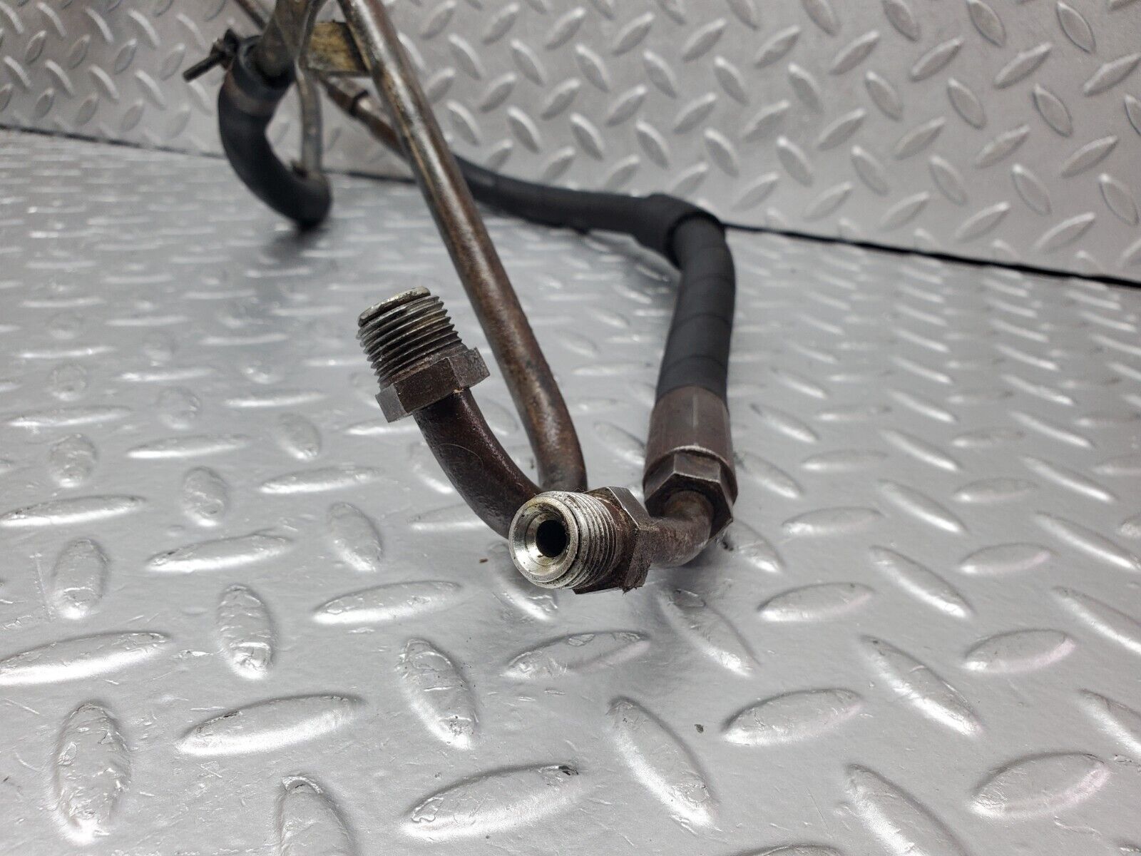 45458 Mercedes-Benz 280E M110.988 Power Steering Oil Hose Pipe
