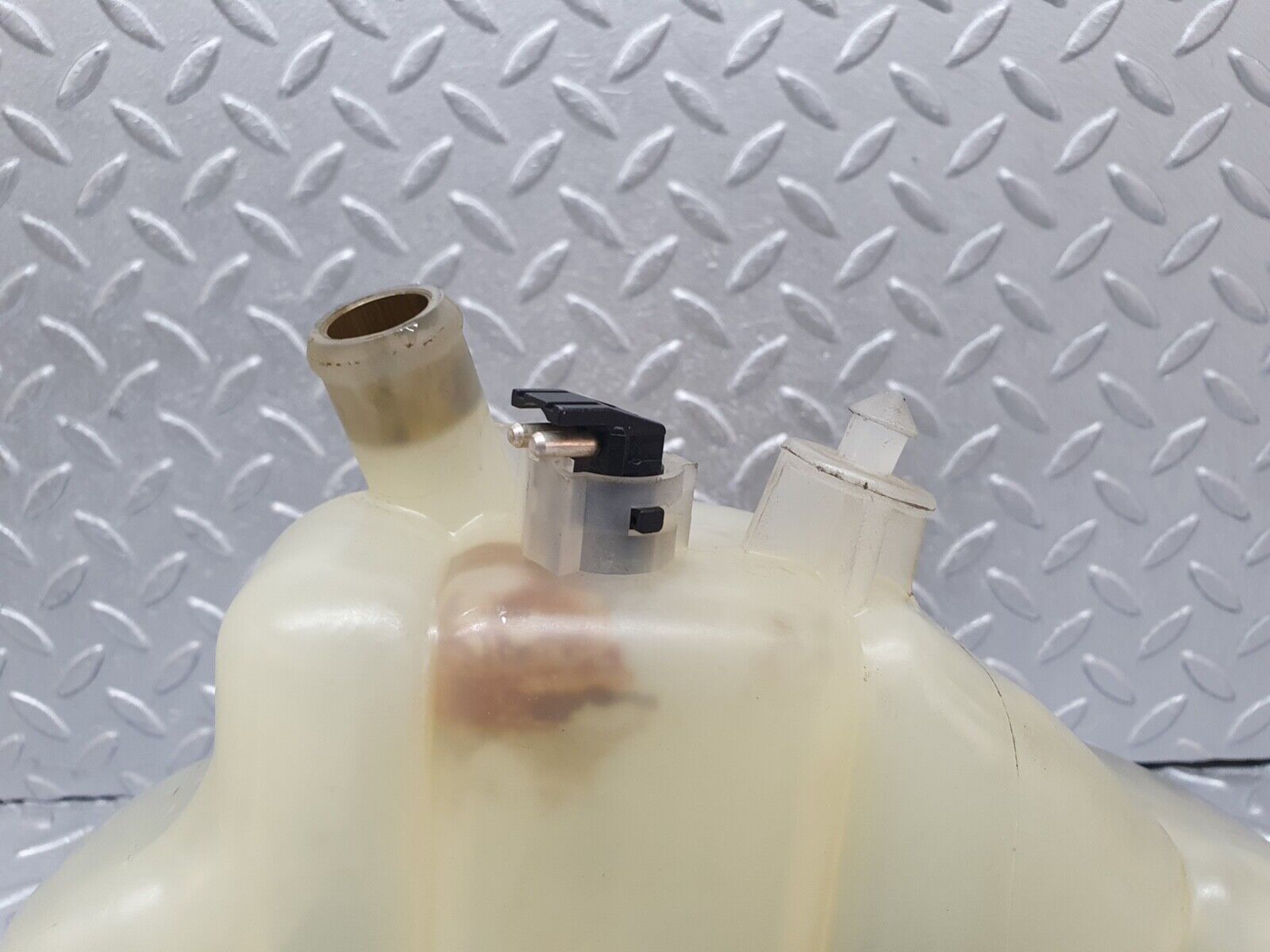 42010 Mercedes-Benz W202 C200 Coolant Reservoir Tank 2025000249 1245000406