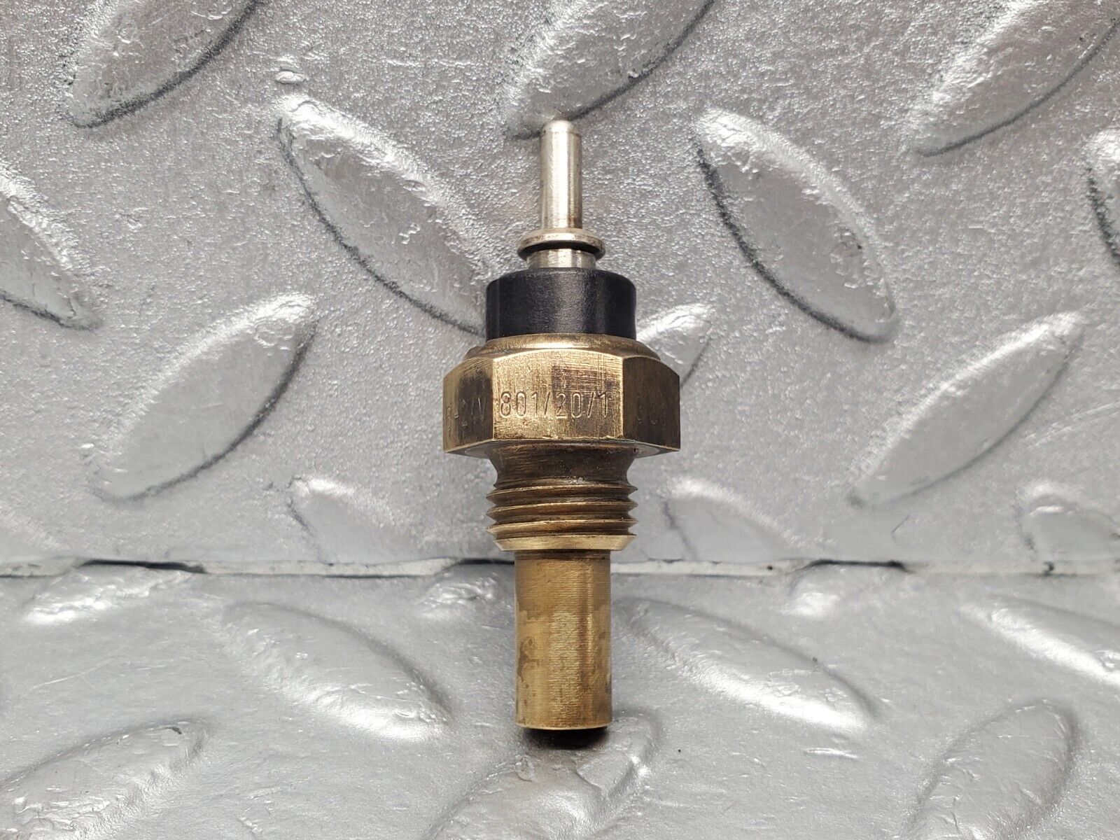 46046 Mercedes-Benz W126 420SE Coolant Temperature Sensor VDO 0055421017