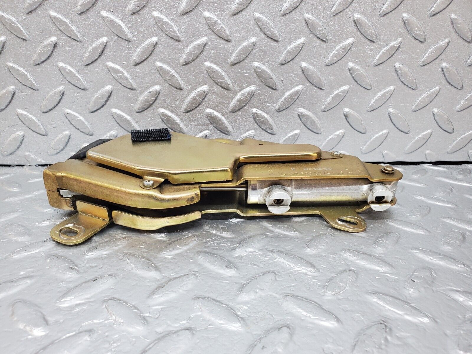 44981 Mercedes-Benz R129 300SL Coupe Roof Lock Left Side 1298000374