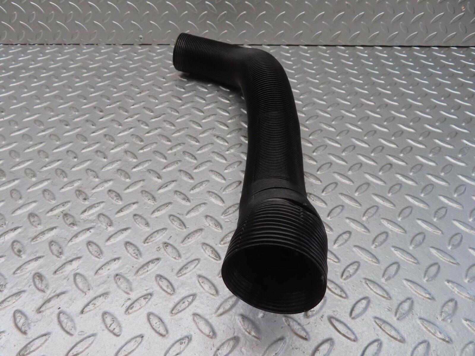 13441 Mercedes-Benz W123 200 Heater Pipe Air Pipe Right Side