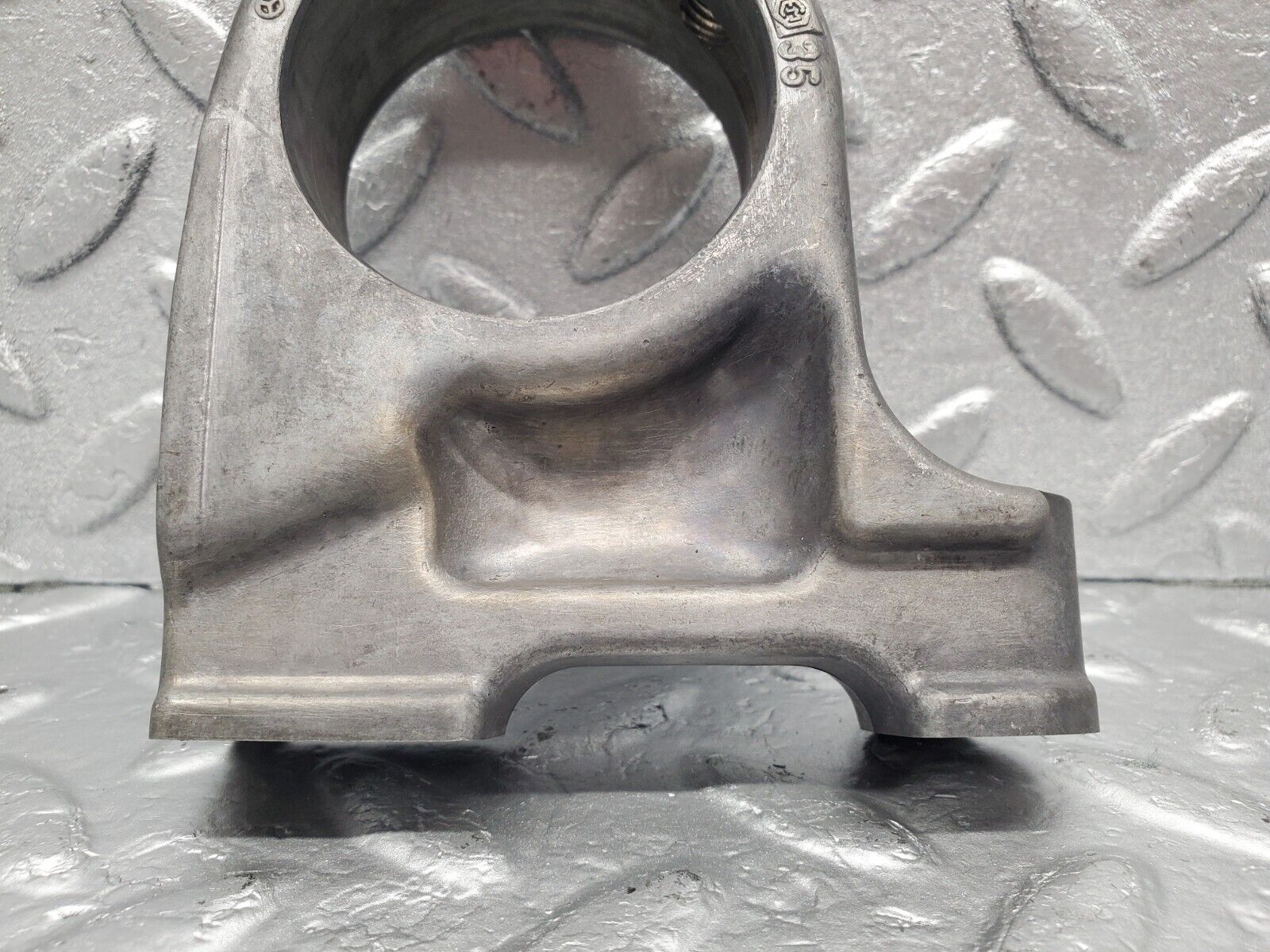 46266 Mercedes-Benz W126 420SE Camshaft Tower Bearing 1160514612