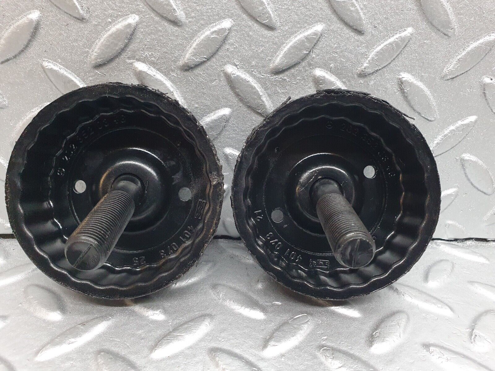 42031 Mercedes-Benz W202 C200 Rear Subframe Differential Holder 2023520346