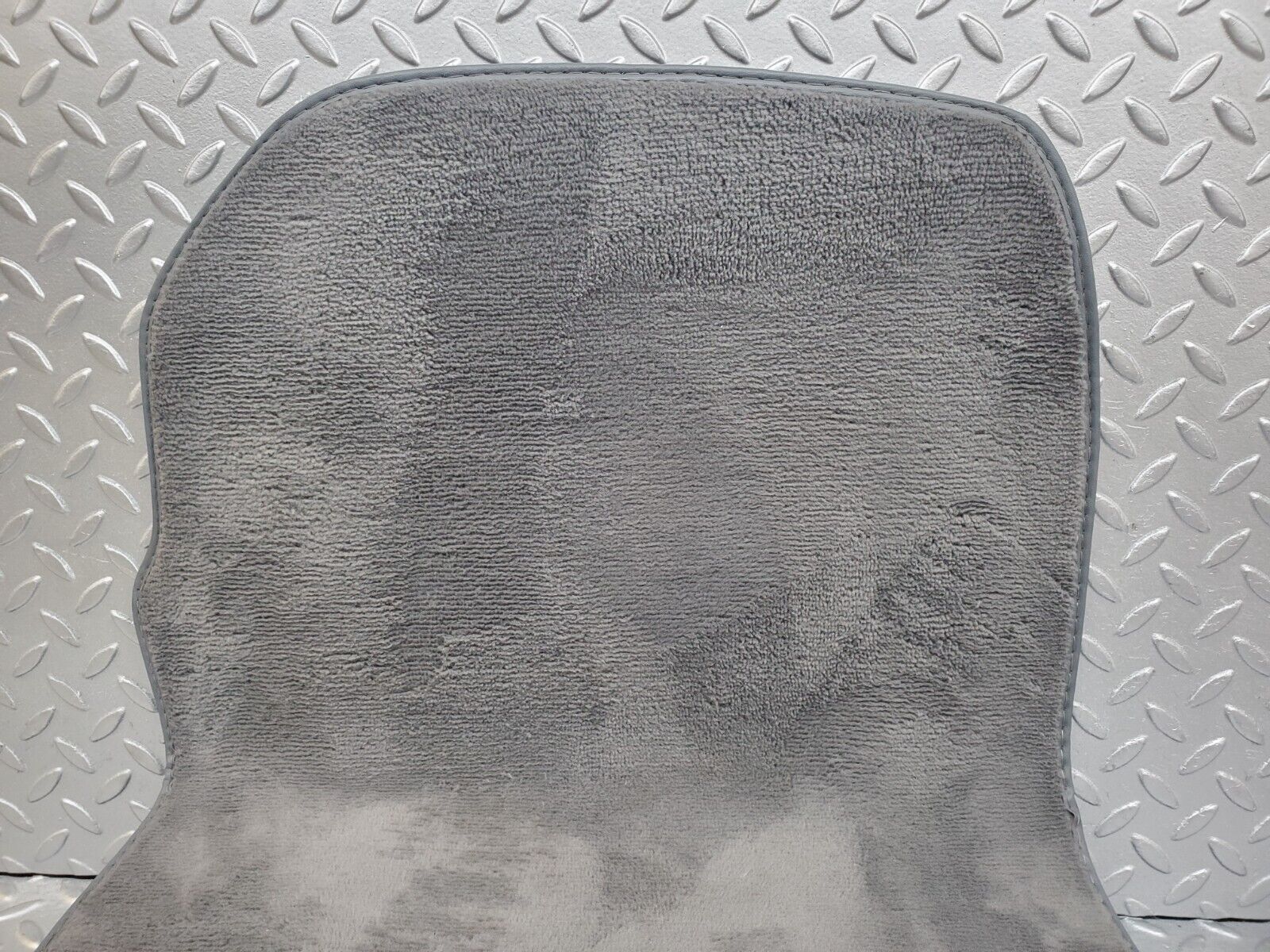 44778 Mercedes-Benz W124 220E Front Left Floor Mat 1246805140