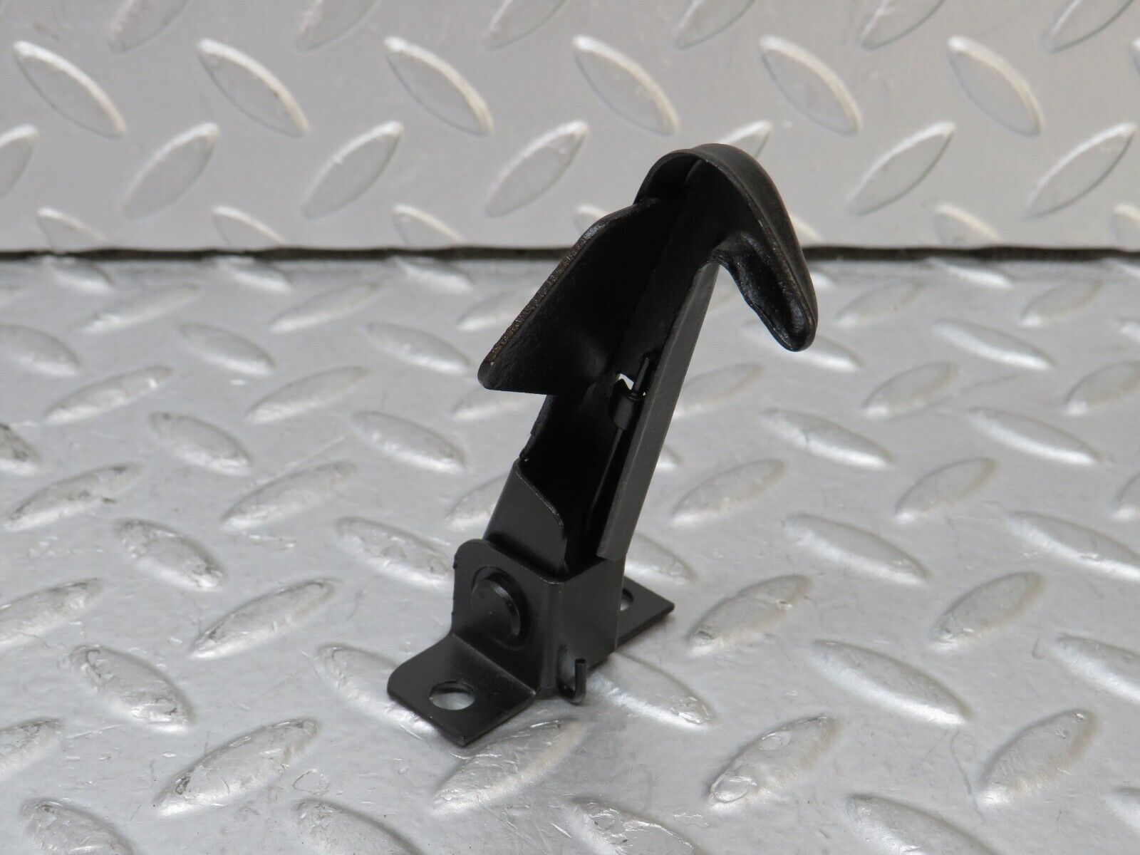 35527 Mercedes-Benz R107 280SL Bonnet Safety Latch