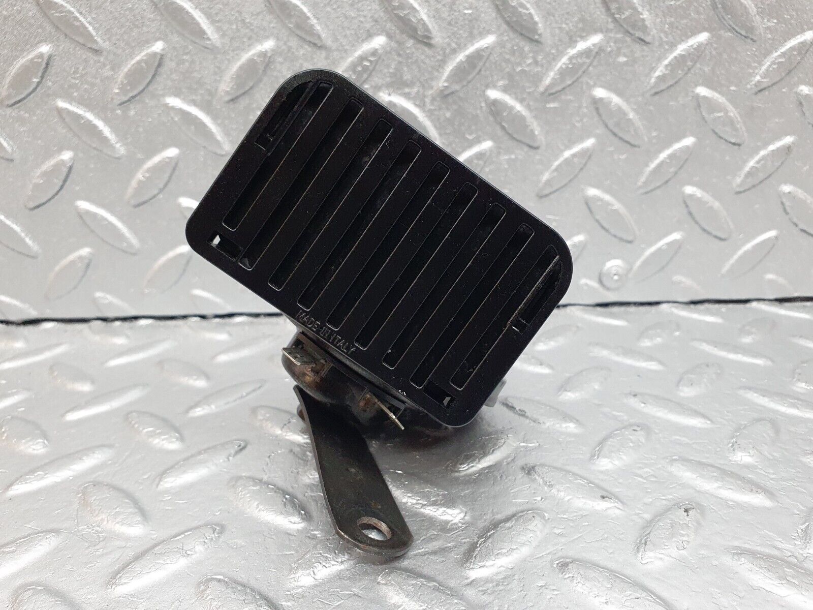 42174 Mercedes-Benz R129 320SL Coupe Horn Fiamm AM80S 0065421820