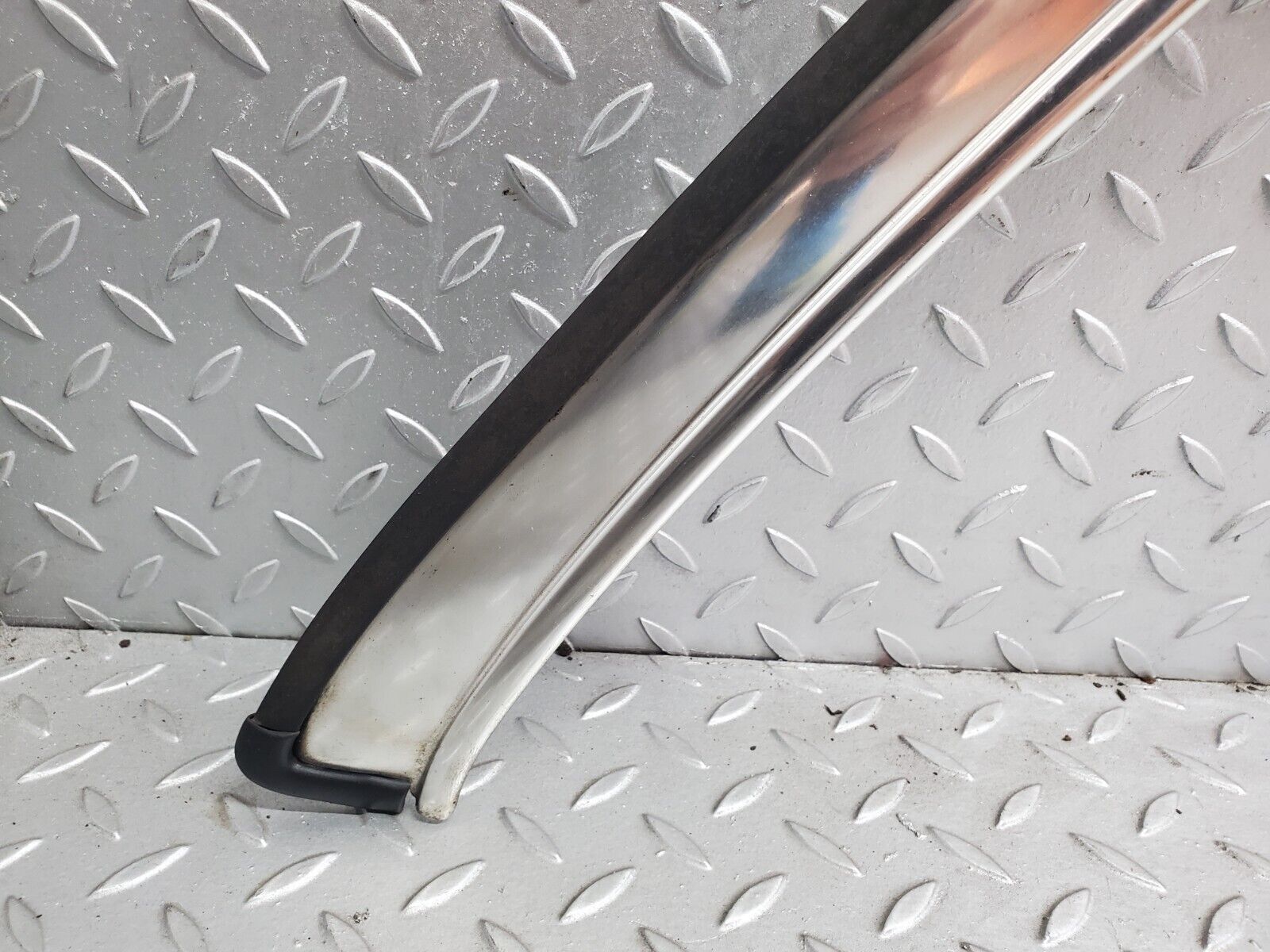 44546 Mercedes-Benz W123 280E Roof Chrome Moulding Trim Right Side 1236981430