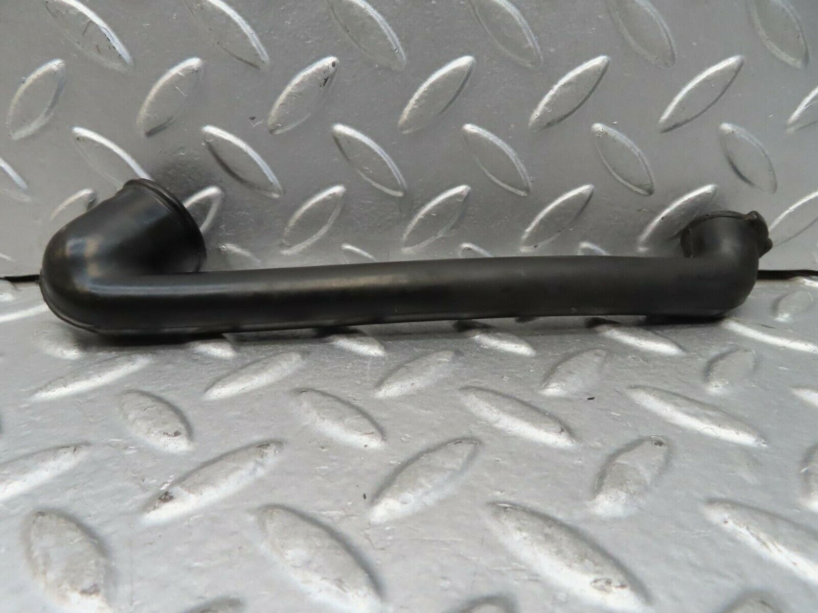 15688 Mercedes-Benz R107 450SL Crankcase Breather Hose 1170940391