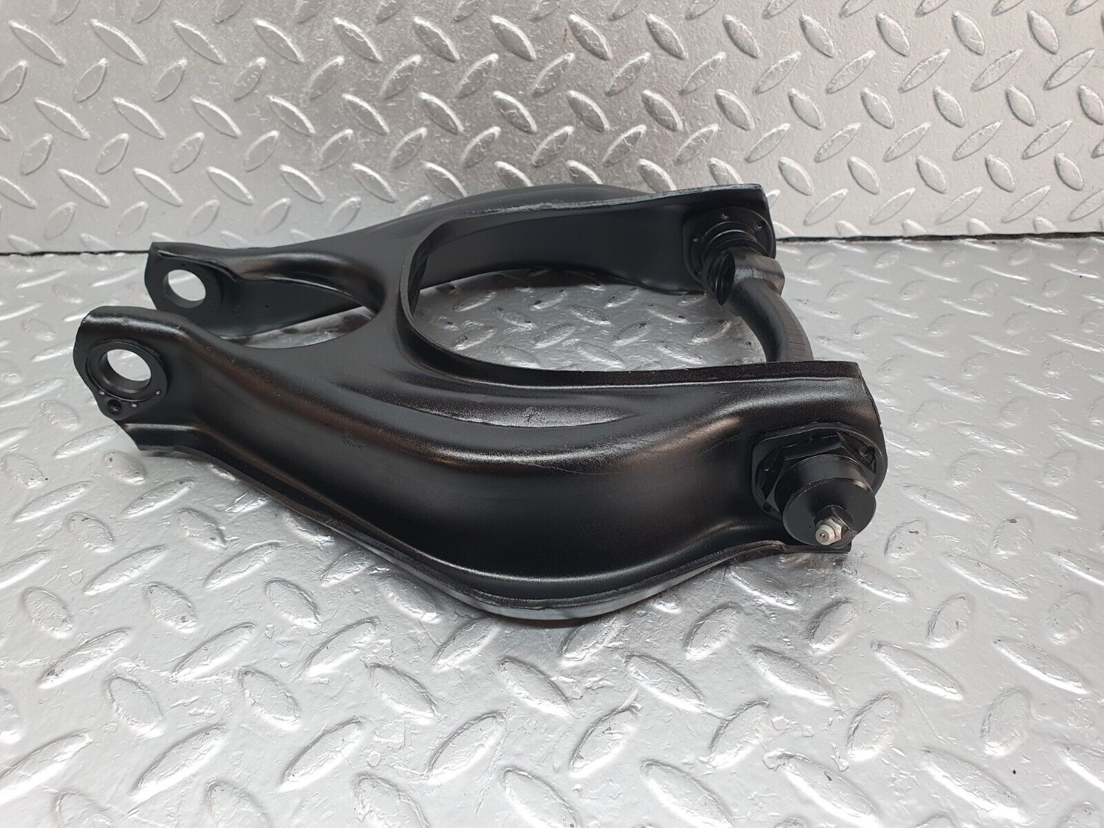 43201 Mercedes-Benz W108 280SE Front Left Upper Control Arm