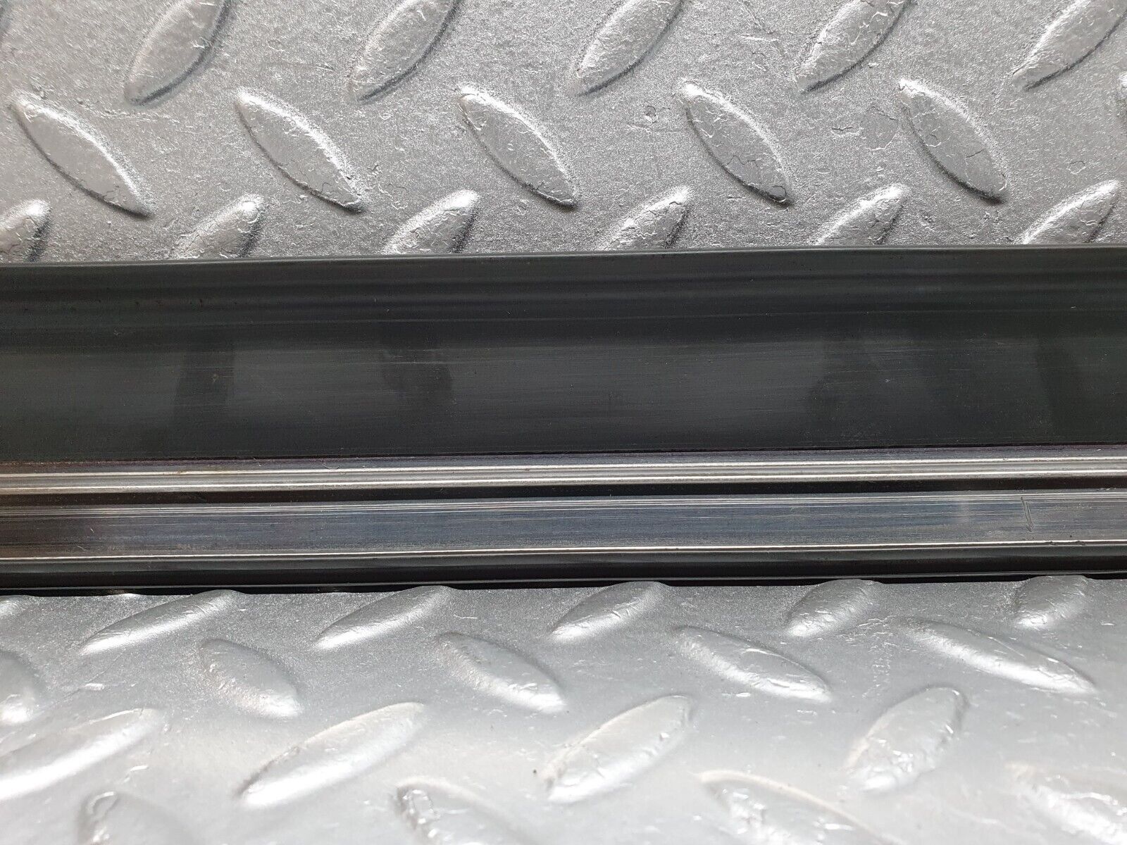 41684 Mercedes-Benz W124 200E Front Right Door Lower Moulding Trim