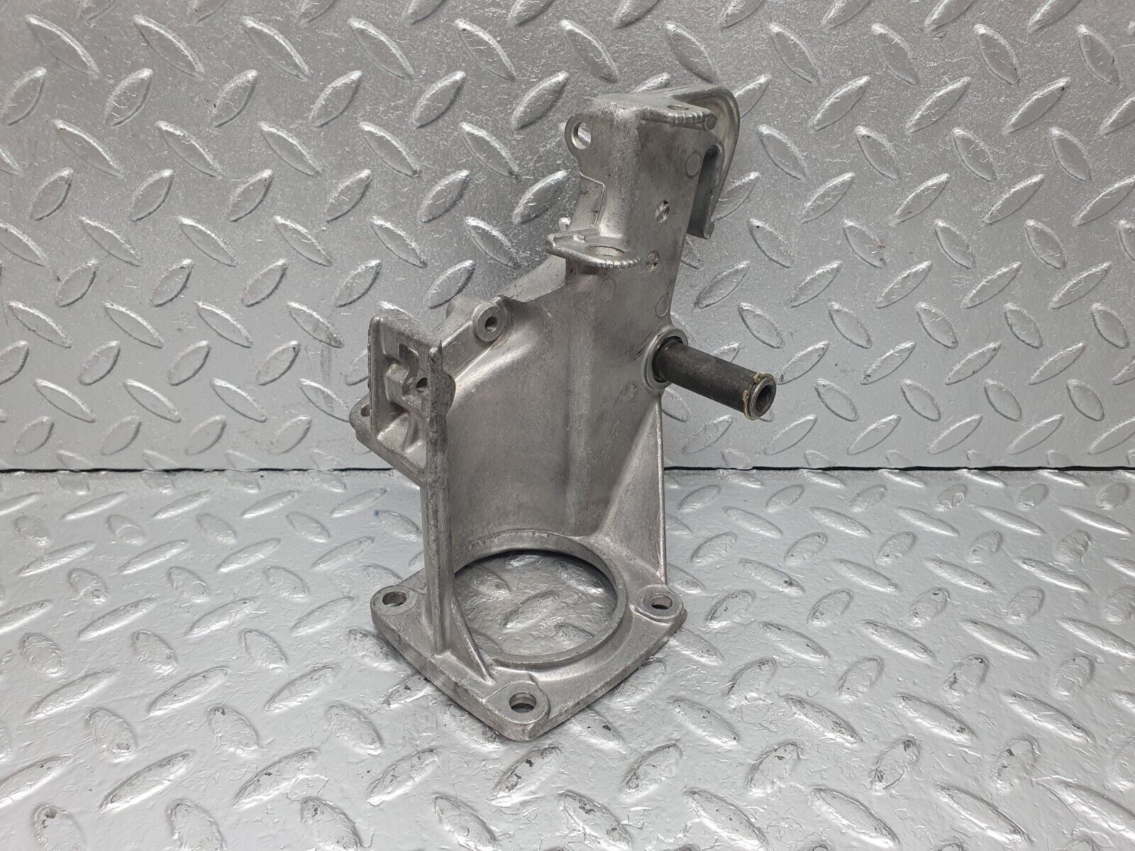 43918 Mercedes-Benz C123 230CE Coupe Brake Pedal Bracket 1232900219