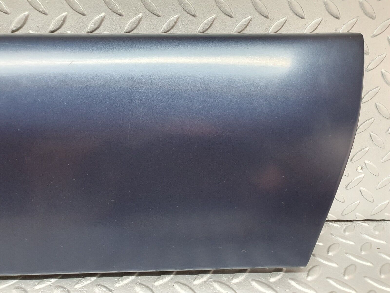 42176 Mercedes-Benz R129 320SL Coupe Left Door Lower Moulding Trim 1296900340