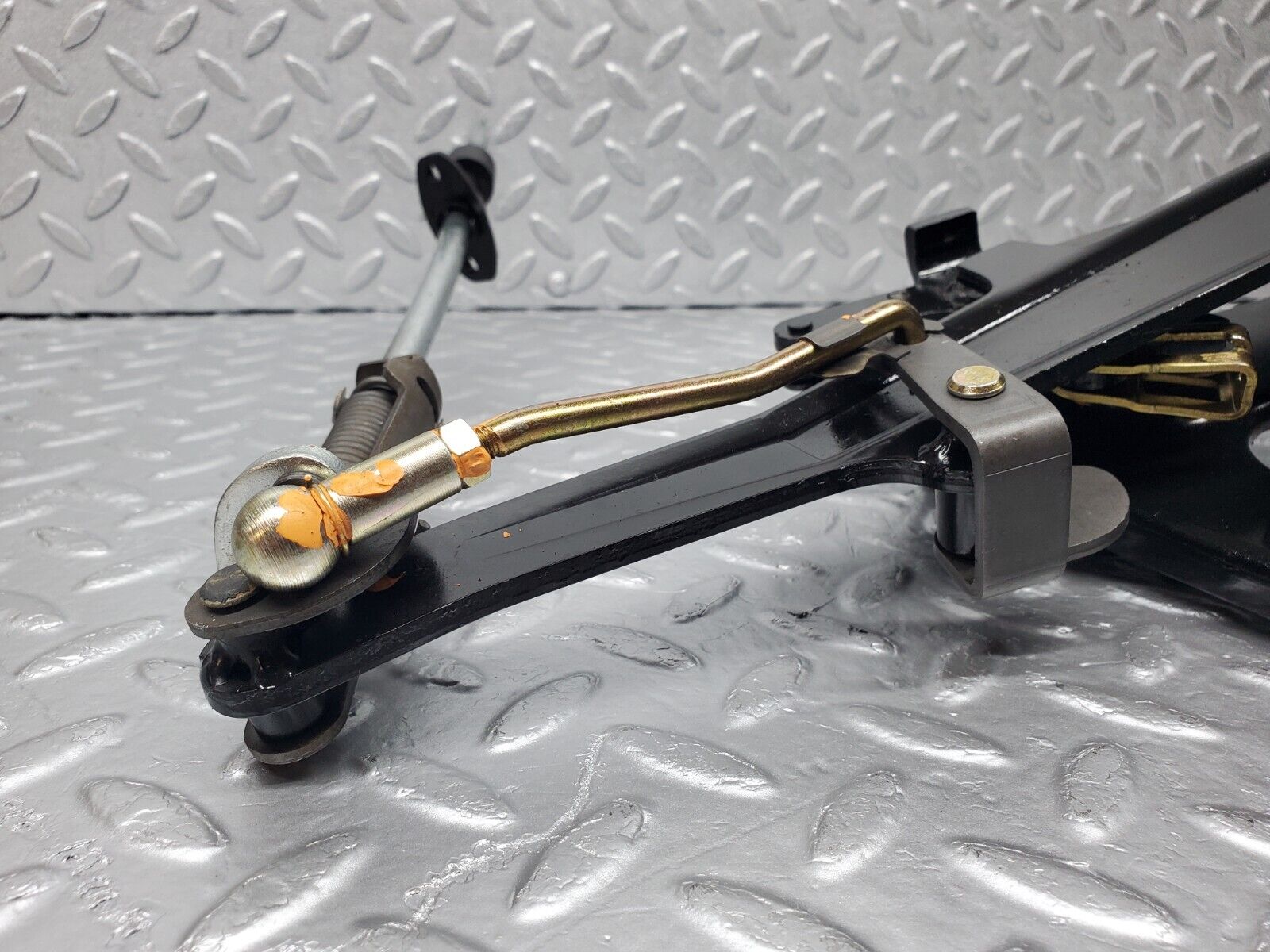 45832 Mercedes-Benz W126 420SE Handbrake Regulator