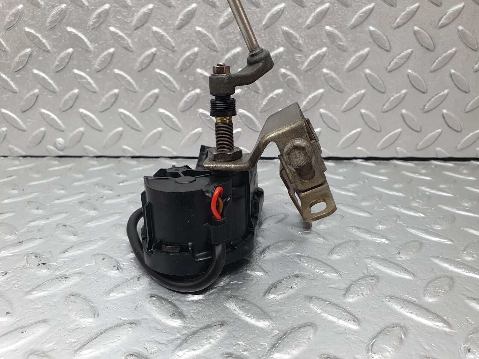 42497 Mercedes-Benz R129 320SL Coupe Headlight Wiper Motor Left Bosch 1298200142 0390206877