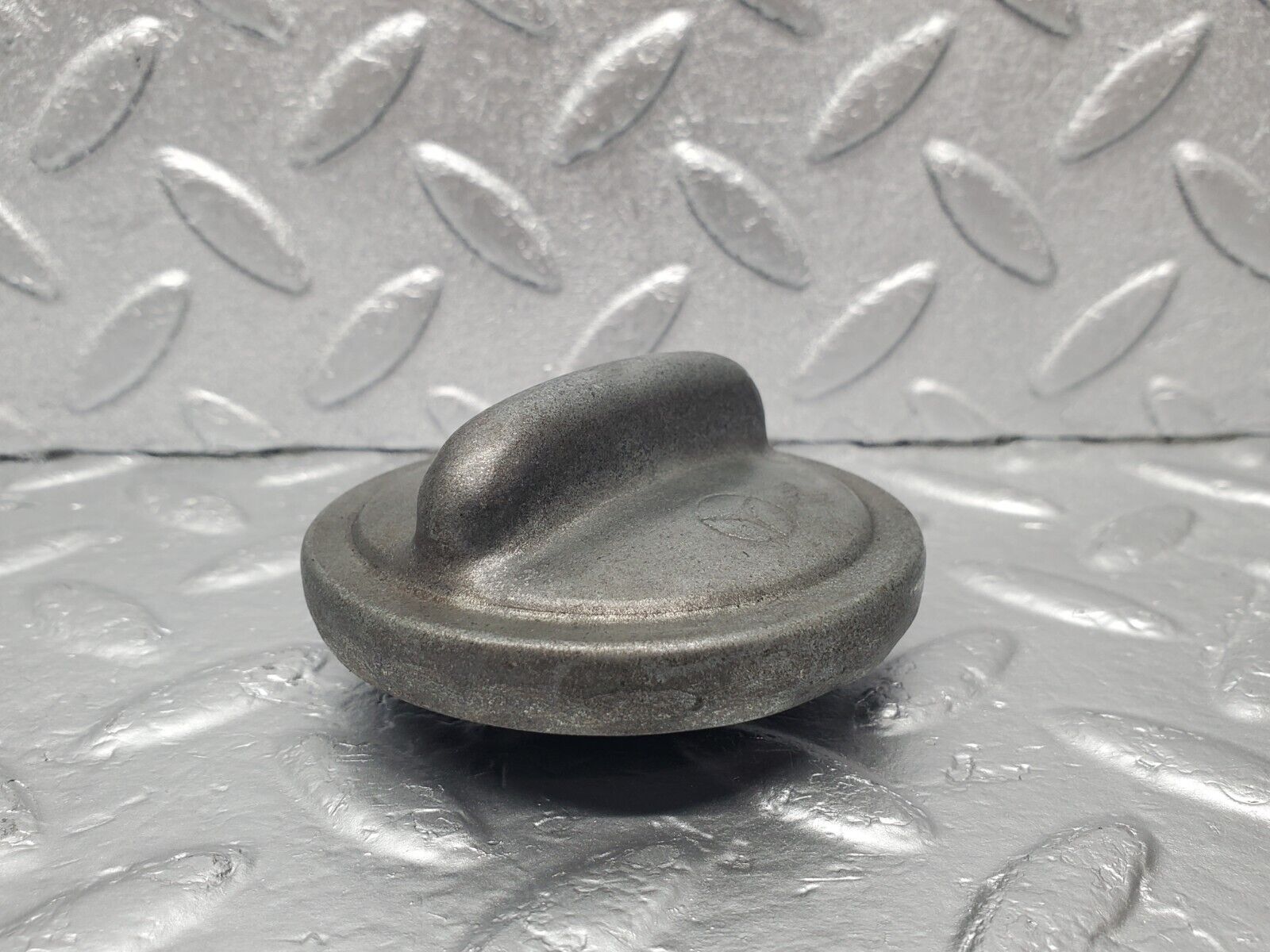 46583 Mercedes-Benz C123 280CE Coupe Fuel Tank Cap