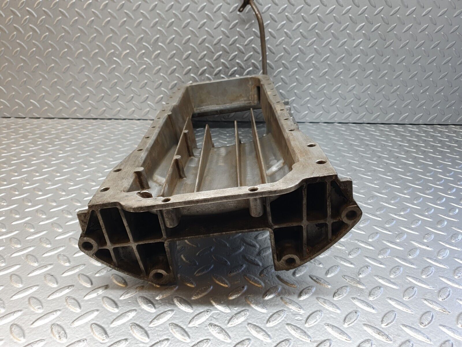 43790 Mercedes-Benz C126 380SEC Coupe Oil Pan Oil Sump 1170140002