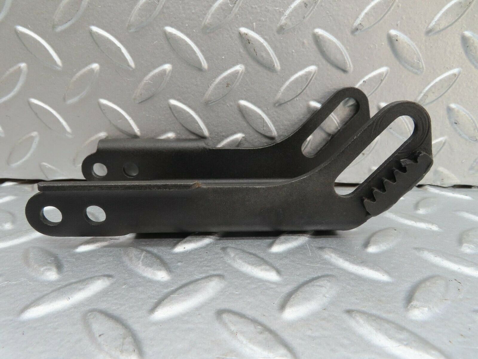 15766 Mercedes-Benz R107 450SL Alternator Generator Bracket