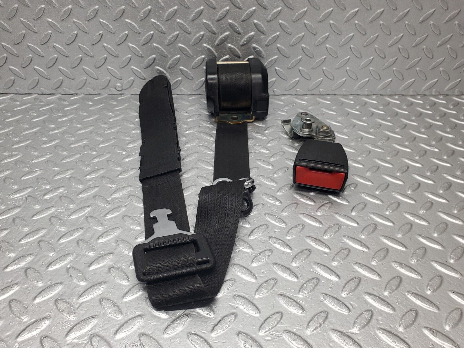 46386 Mercedes-Benz C123 280CE Coupe Front Right Seat Belt With Buckle 1238604169